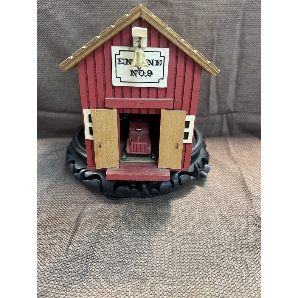 VTG Musical Music Box Firemen Fire Station Engine No 9 ‎ (190) - Picture 2 of 8